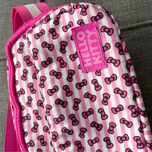Bioworld Hello Kitty Pink and White Kids Crossbody Bag - Picture 16 of 16